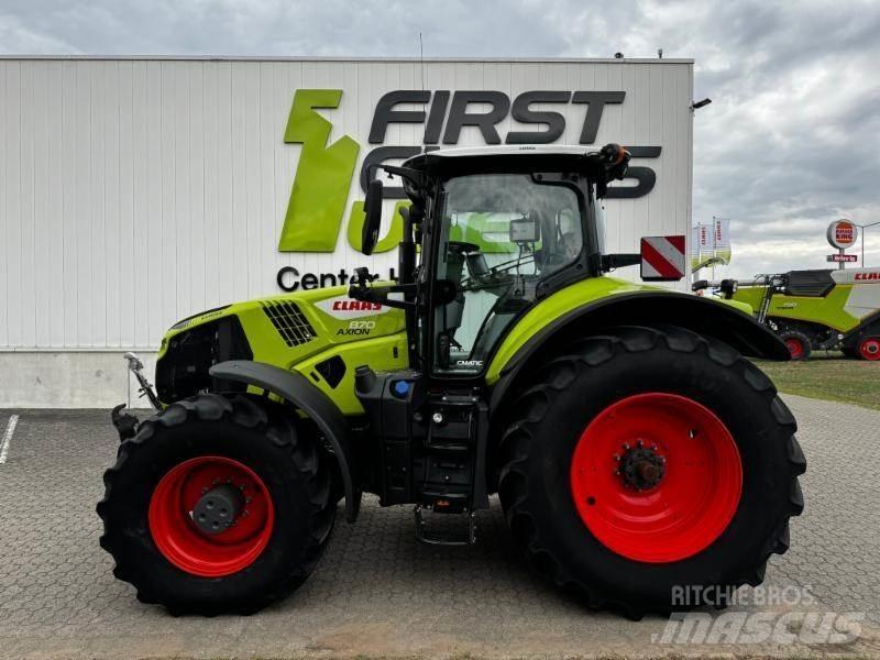 CLAAS AXION 870 Traktoren