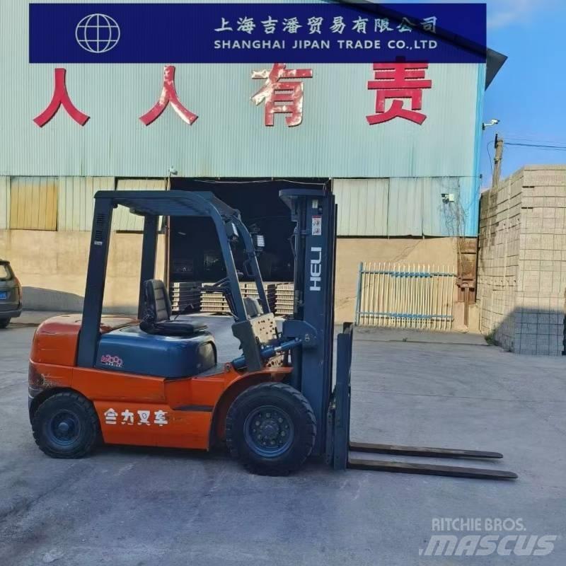 Heli H2000-25 Dieselstapler