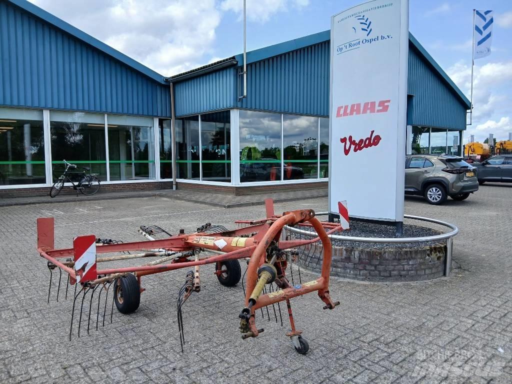 Kuhn GA 301 Schwader