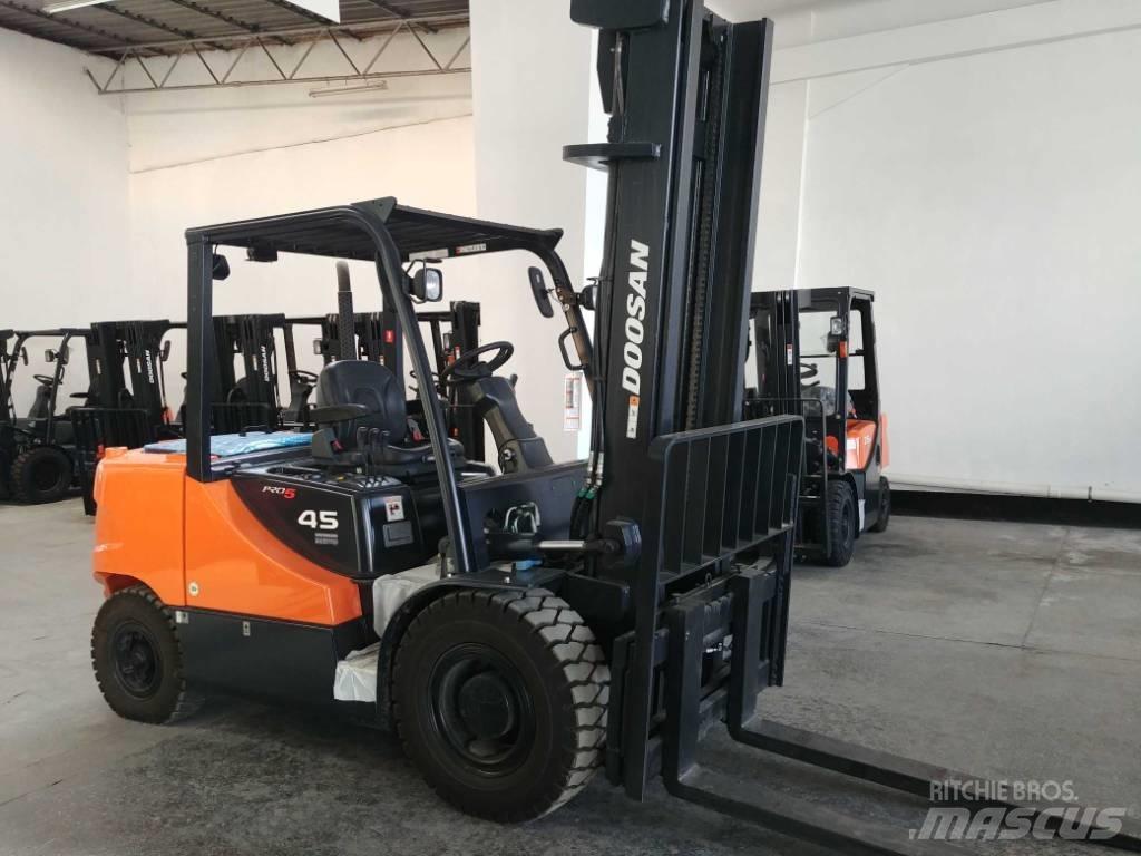 Doosan D45 SC-5 Dieselstapler
