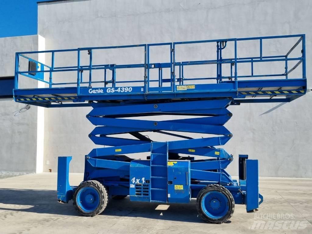Genie GS 4390 - R284 Scheren-Arbeitsbühnen