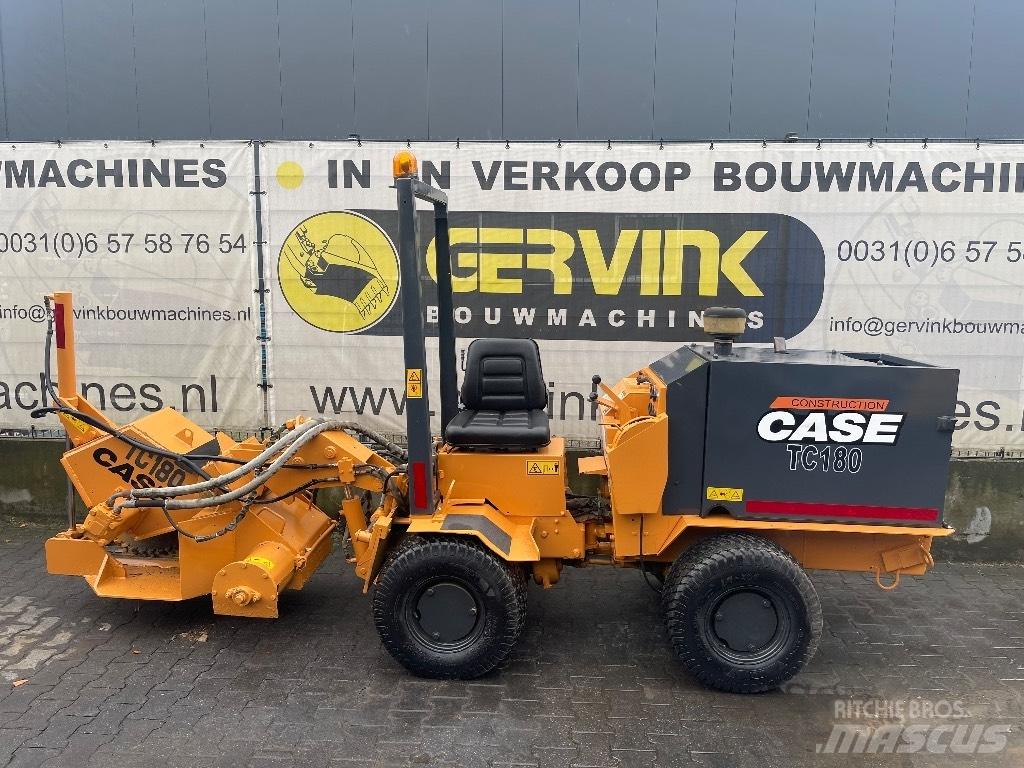 CASE TC 180 Asphaltfräsen