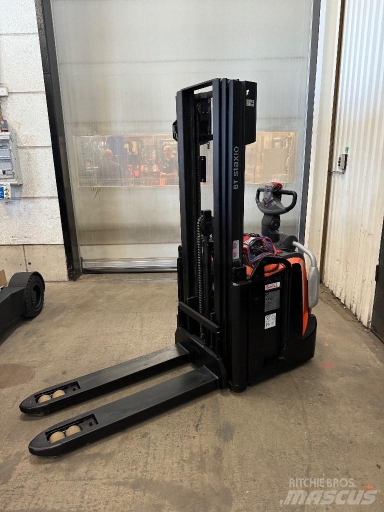Toyota SPE120L Deichselstapler