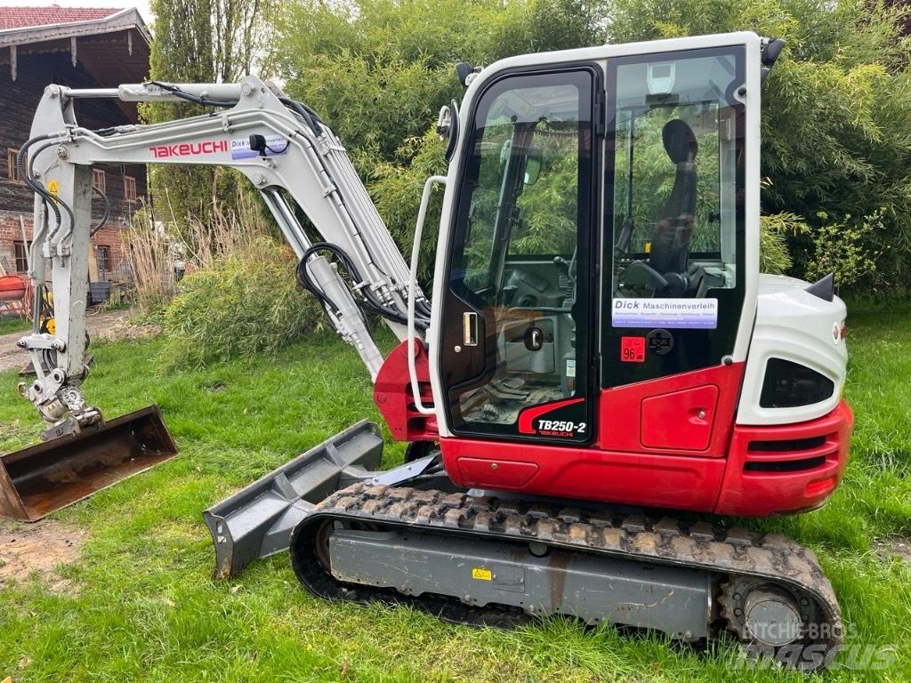 Takeuchi TB250-2 Minibagger < 7t
