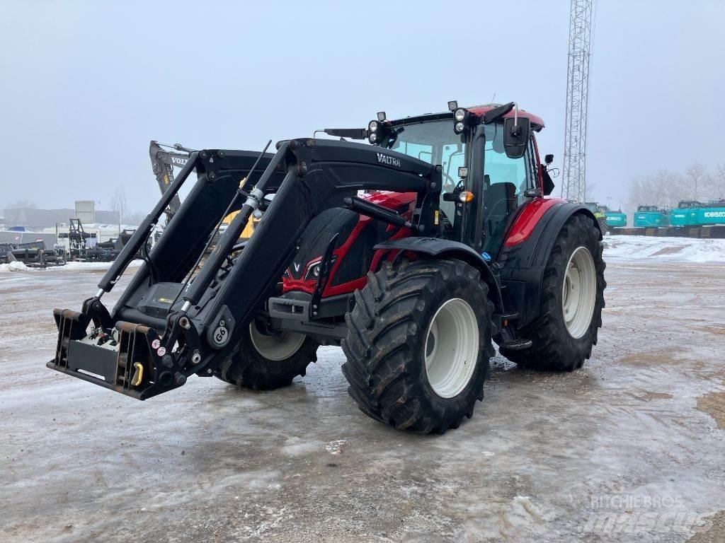 Valtra N174D Traktoren