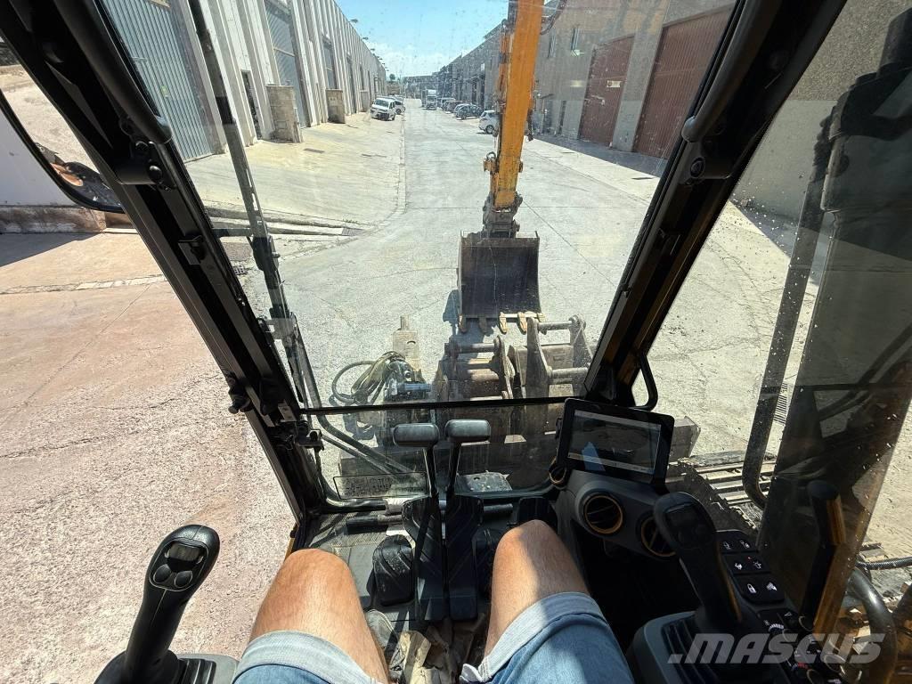 JCB 131 X LCD Raupenbagger
