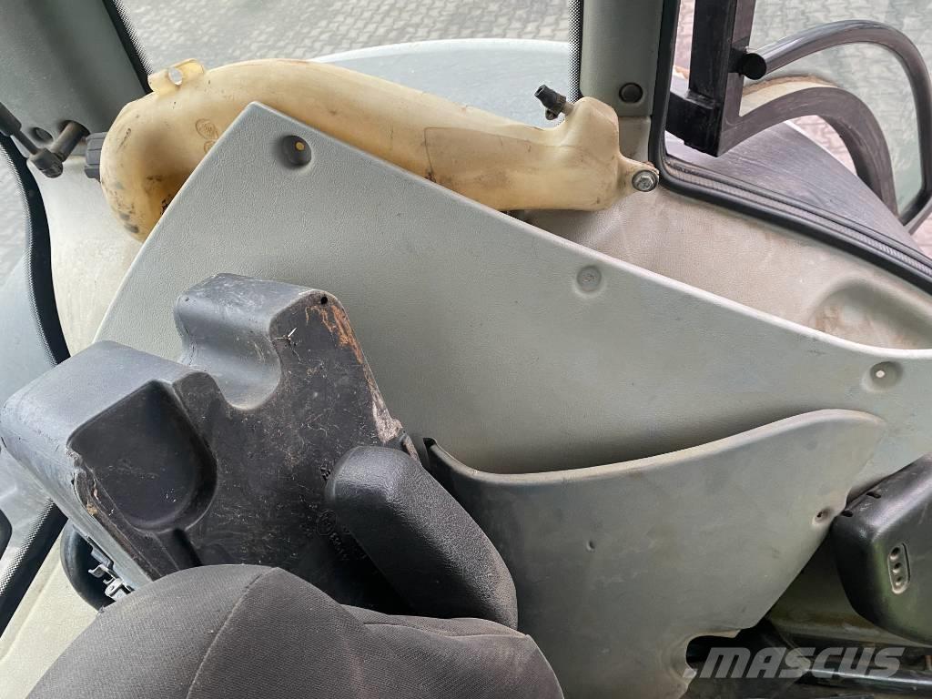 Valtra T 161 Traktoren