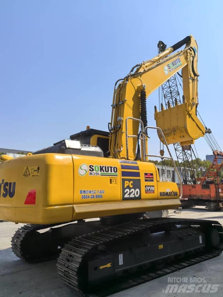 Komatsu PC220-8 Raupenbagger