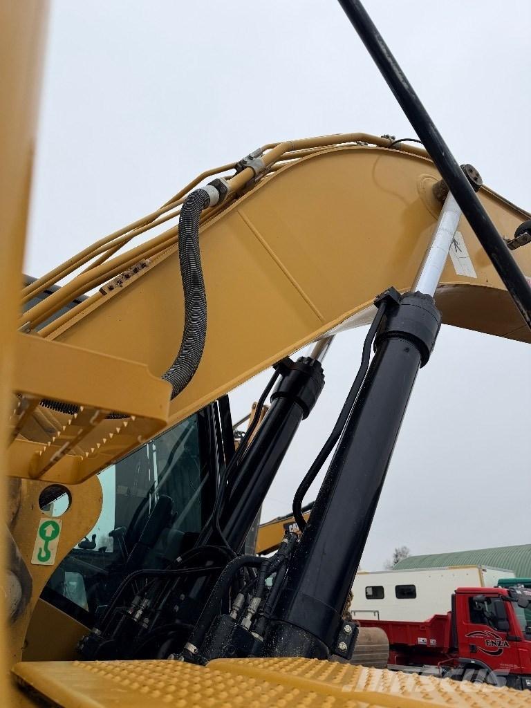 CAT 329 D Raupenbagger