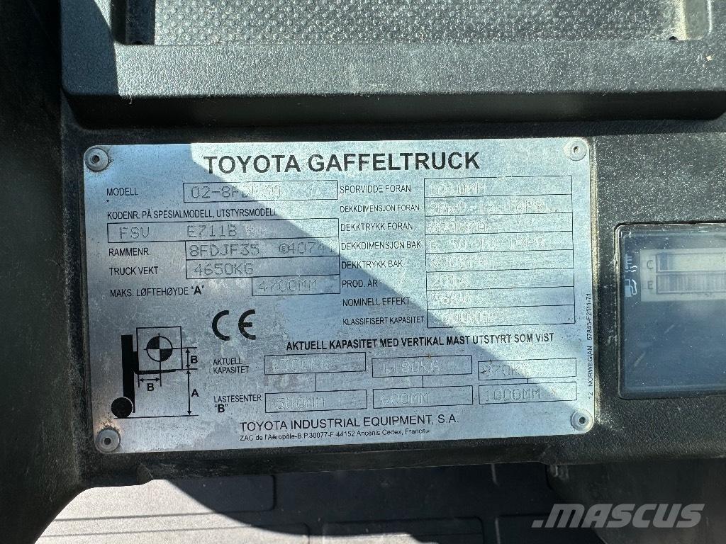 Toyota 02-8FDF30 Dieselstapler