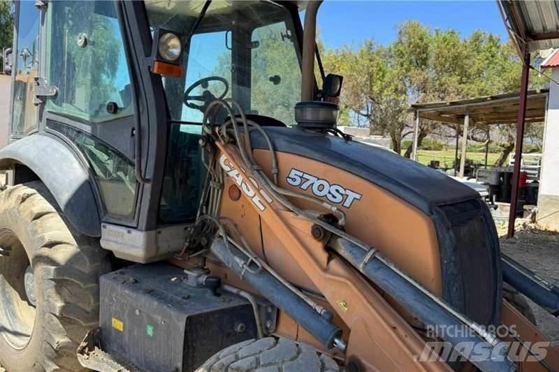 CASE 570 St Baggerlader