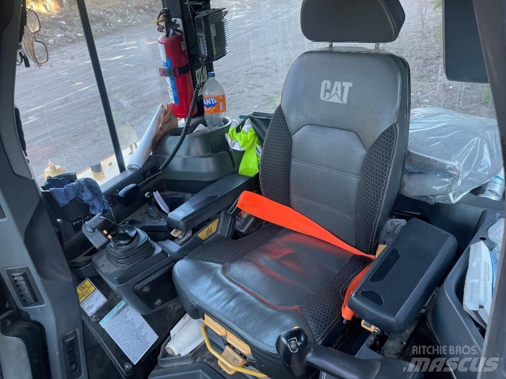 CAT D 6 XE LGP Bulldozer
