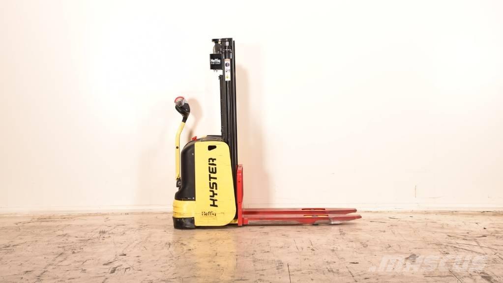 Hyster S 1.0-24 Deichselstapler