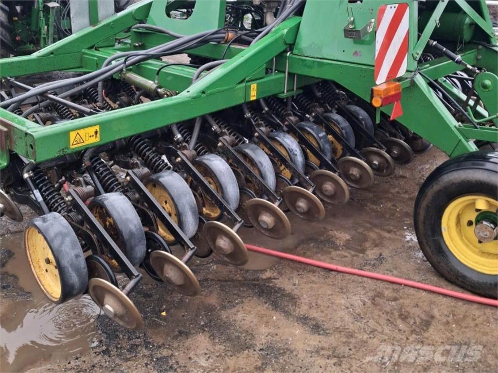 John Deere 750 A Sonstige Landmaschinen