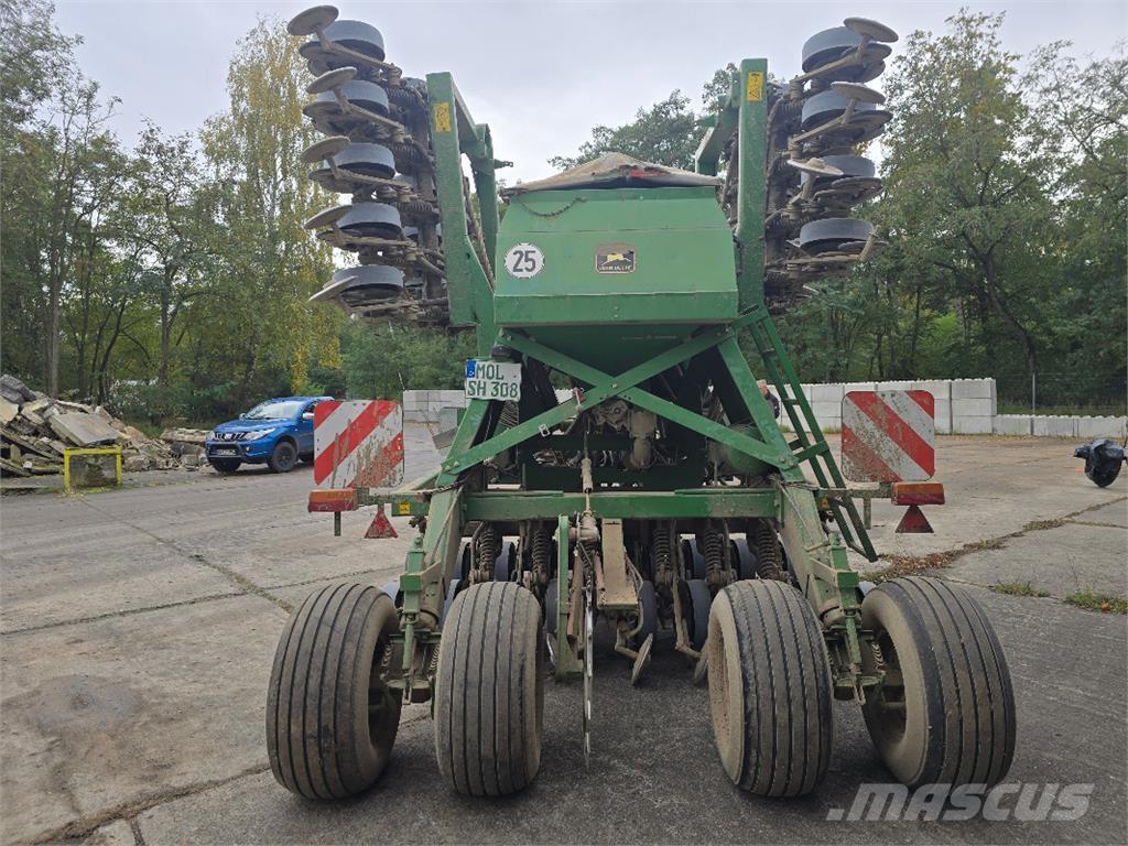 John Deere 750 A Sonstige Landmaschinen