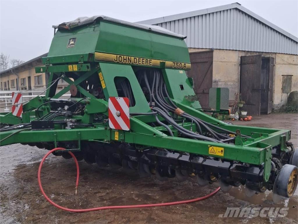 John Deere 750 A Sonstige Landmaschinen