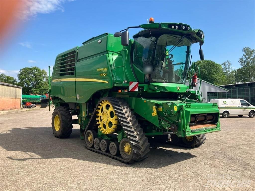 John Deere T670 Mähdrescher