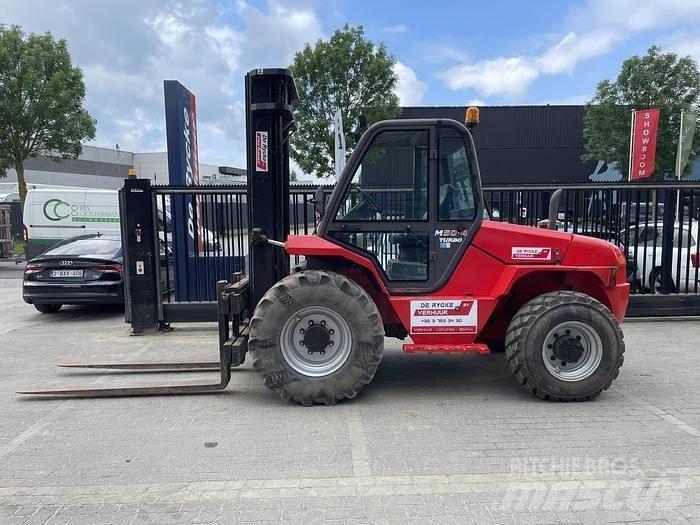 Manitou M50-4 Geländestapler