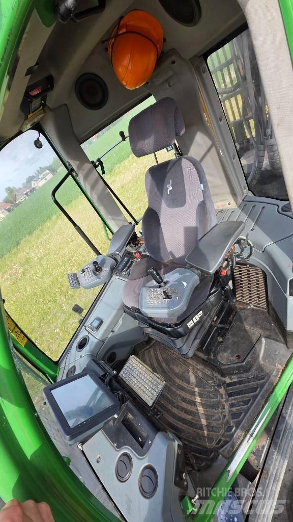 John Deere 1210 E Forwarder