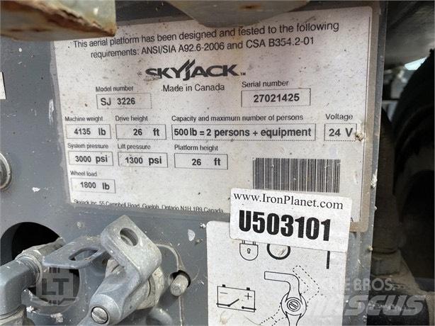SkyJack SJ III 3226 Scheren-Arbeitsbühnen