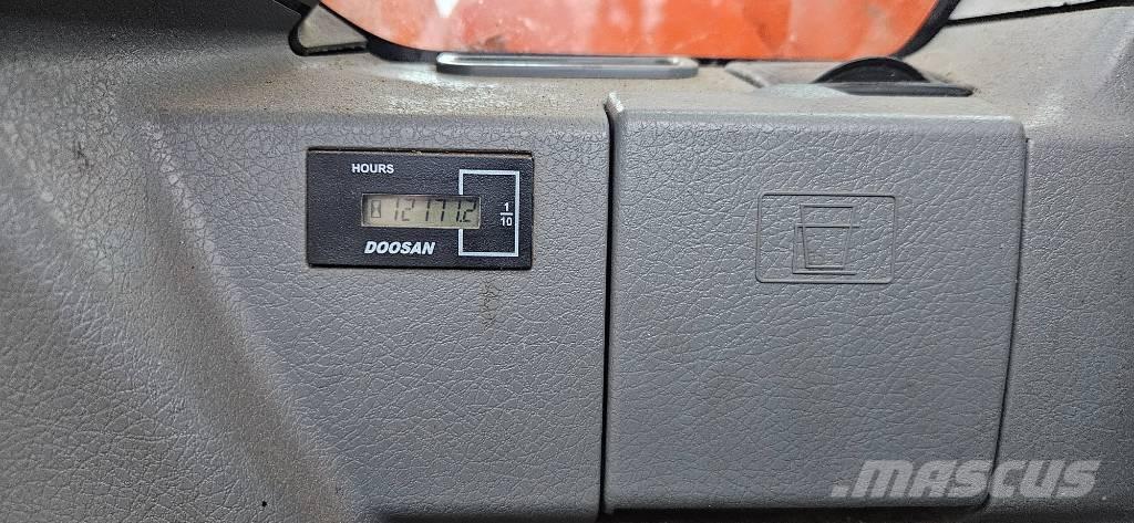 Doosan DX 140 LCR-3 Raupenbagger