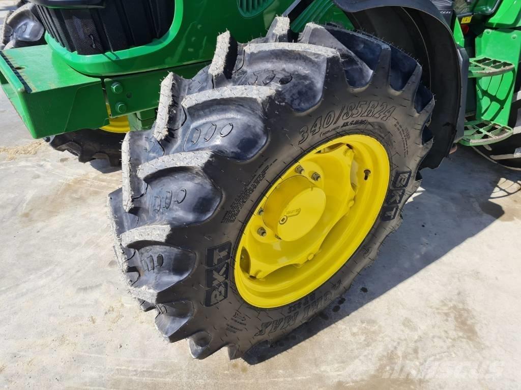 John Deere 5090 M Traktoren