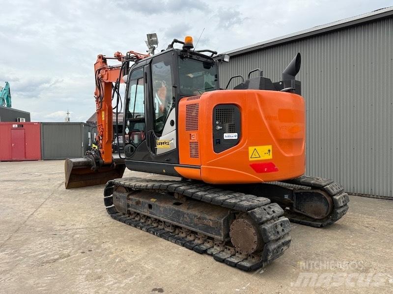 Hitachi ZX 135 US-6 Raupenbagger