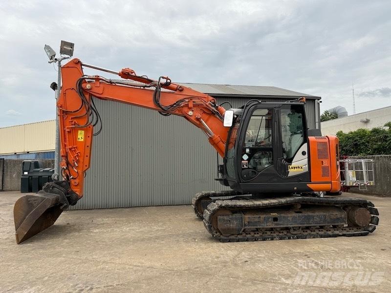 Hitachi ZX 135 US-6 Raupenbagger