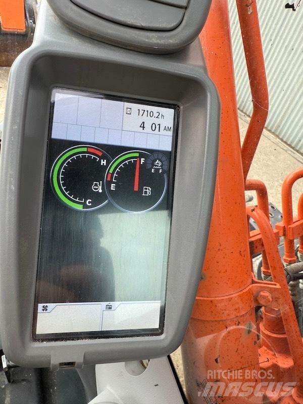 Hitachi ZX 135 US-6 Raupenbagger