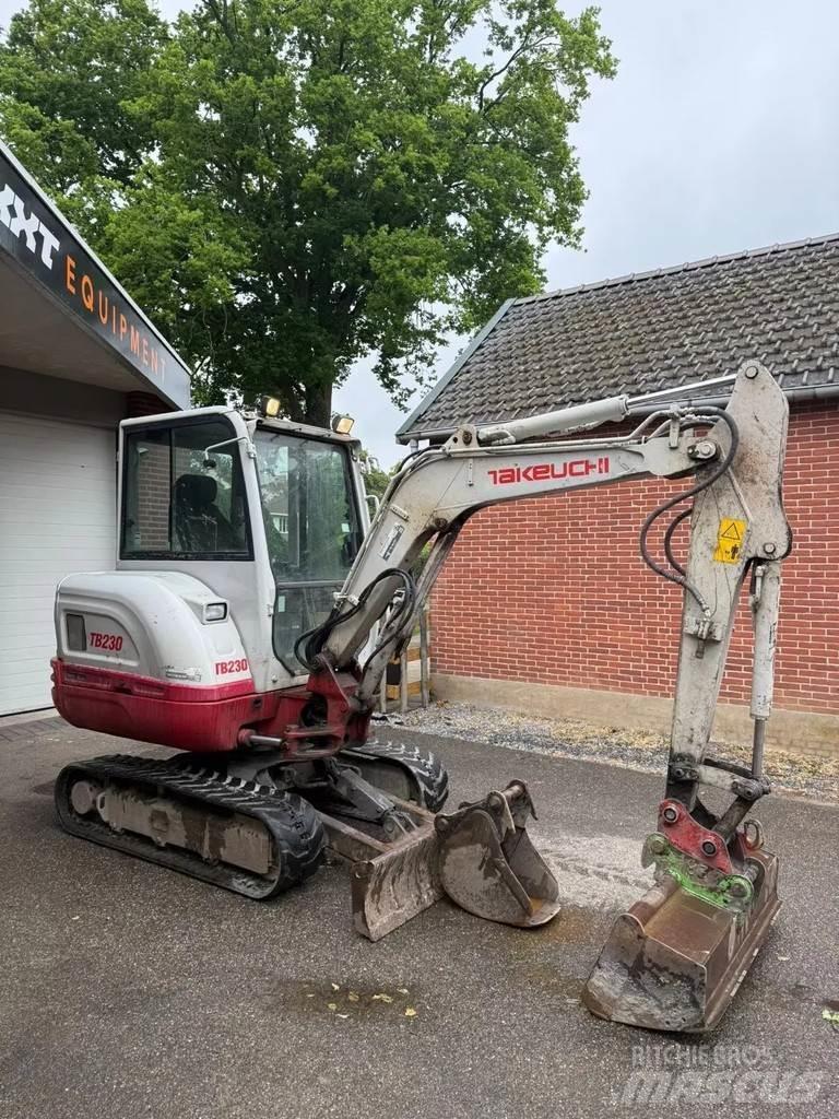Takeuchi TB230 Minibagger < 7t
