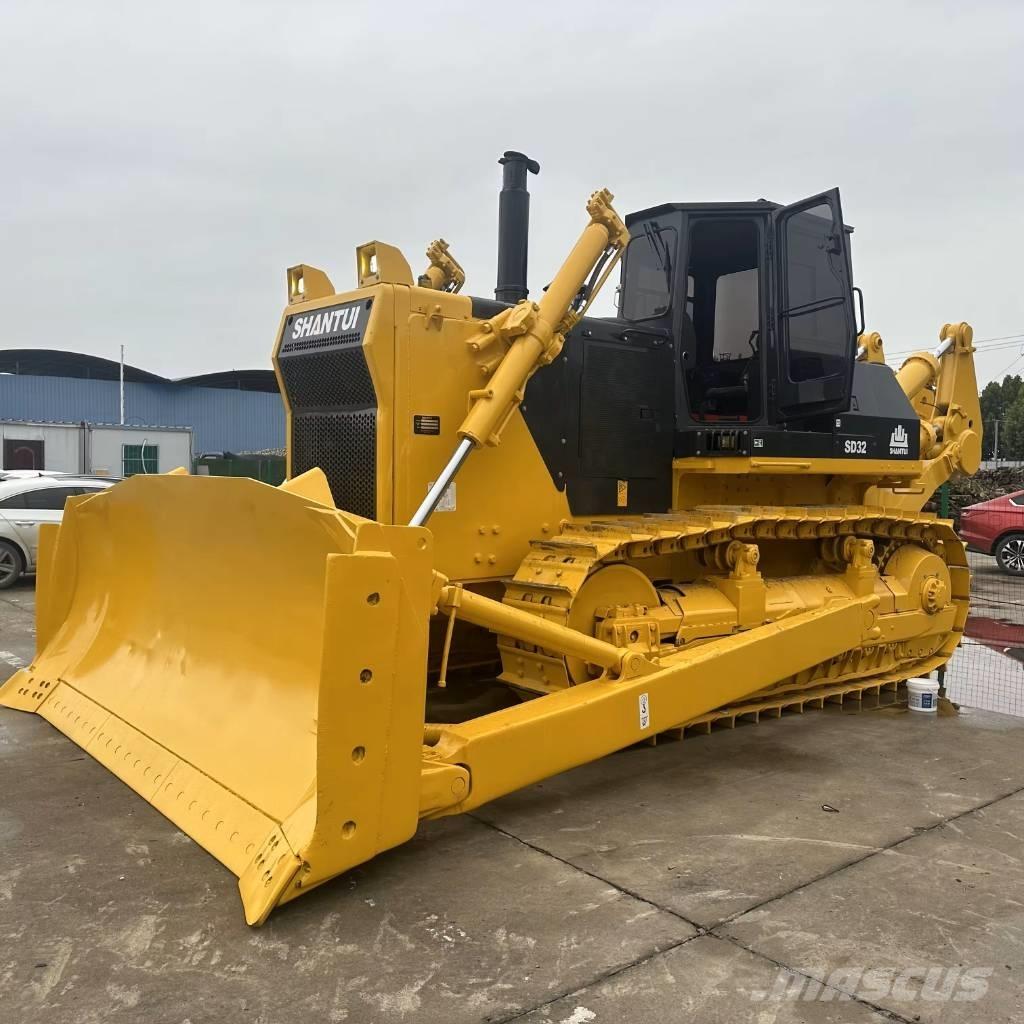 Shantui SD32 Bulldozer