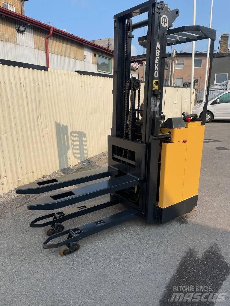 Abeko SKY16SV TFY Selbstfahrstapler