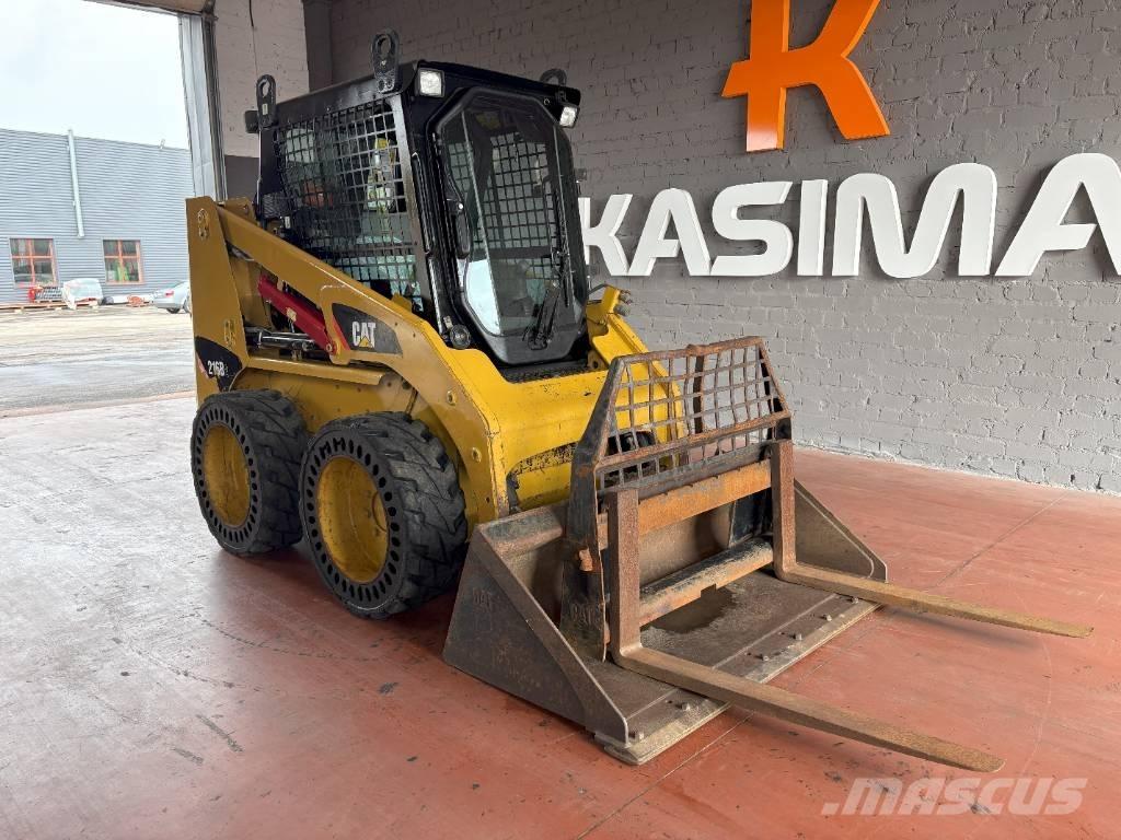 CAT 216 B Kompaktlader