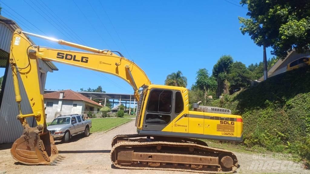 SDLG LG 6250 E Raupenbagger