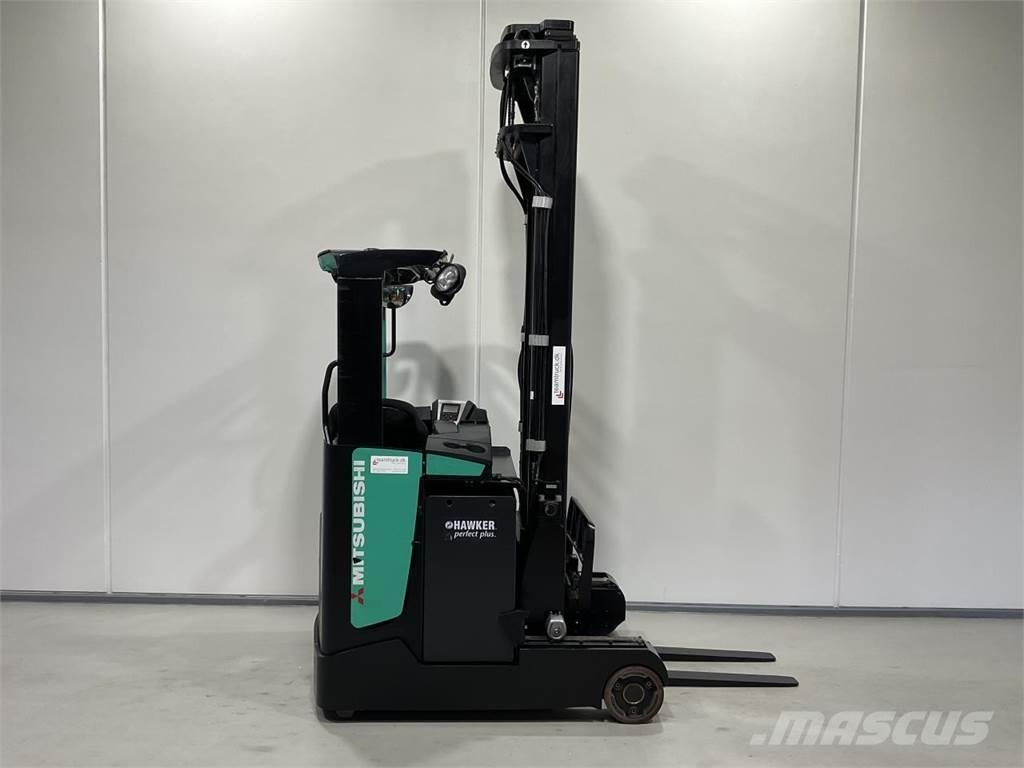 Mitsubishi RB16NH Schubmaststapler