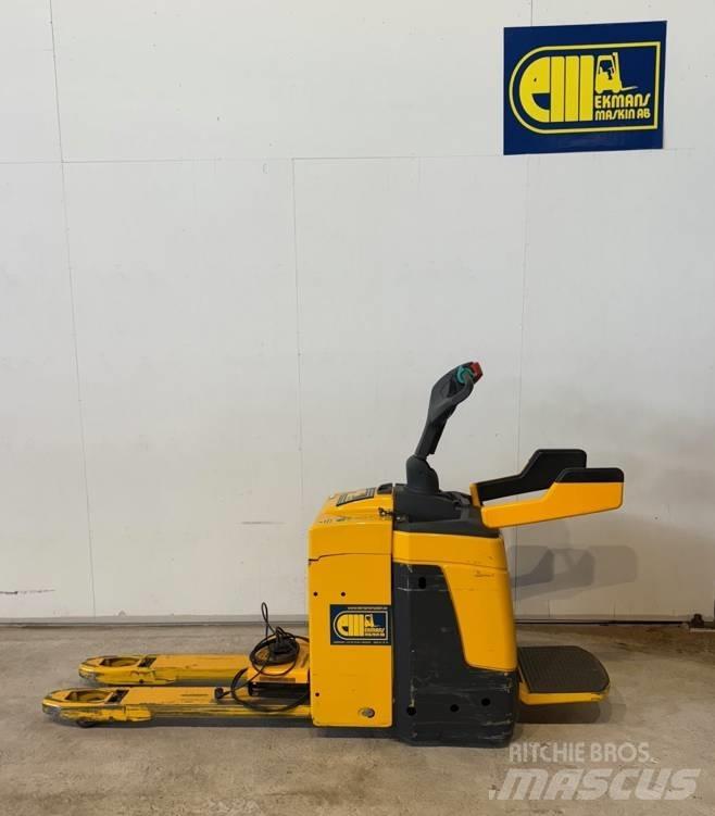 Jungheinrich ERE 225 Gabelstapler mit Fahrerstand