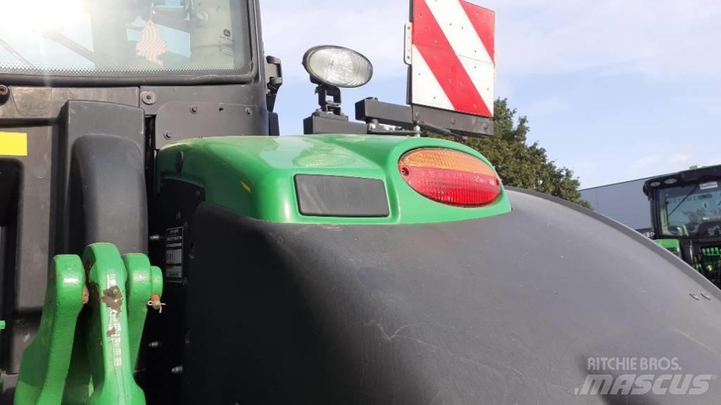 John Deere 6250 R Traktoren