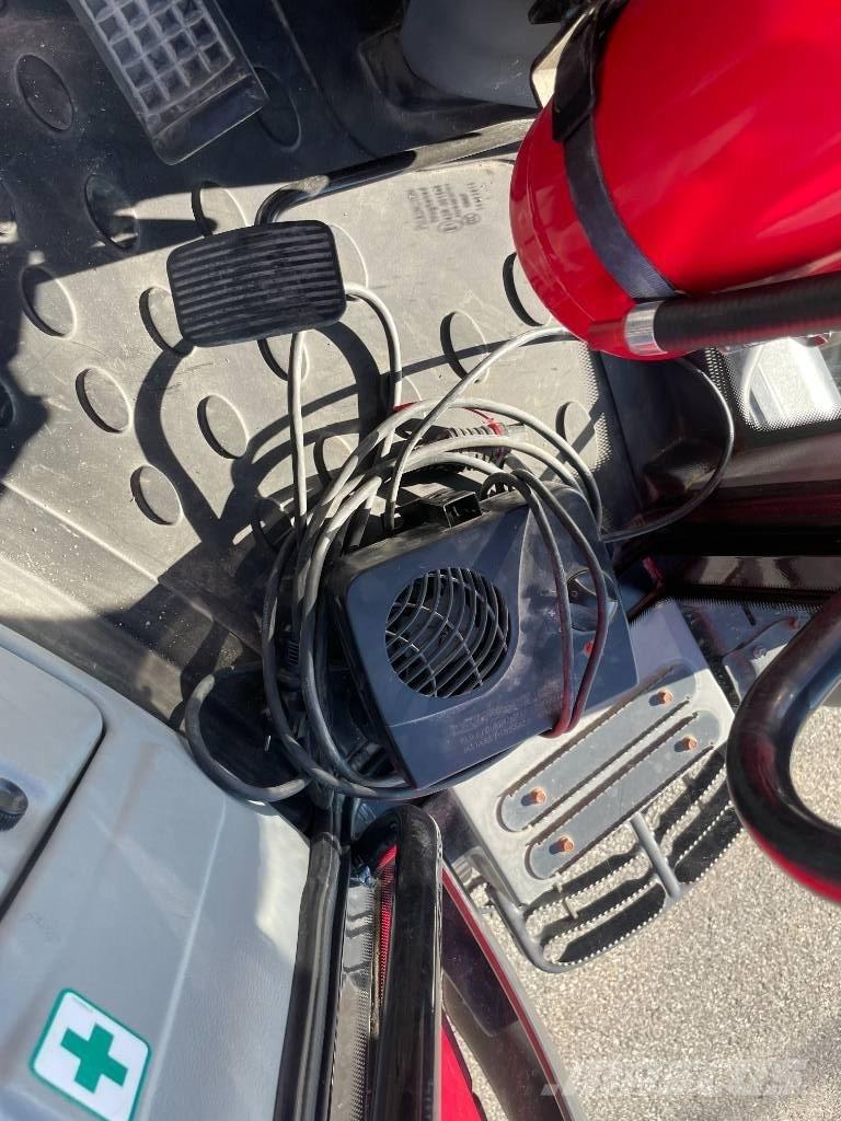 Valtra T 153 Versu Traktoren