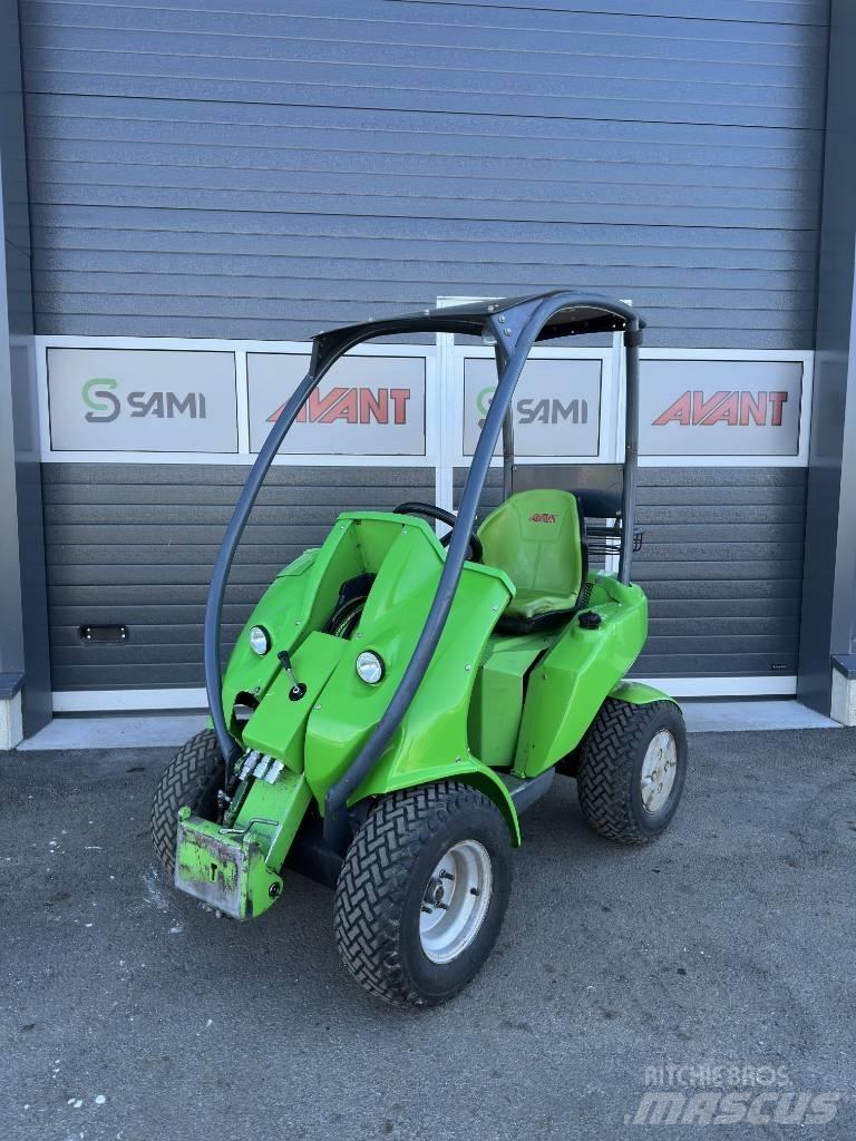 Avant 220 Kompaktlader