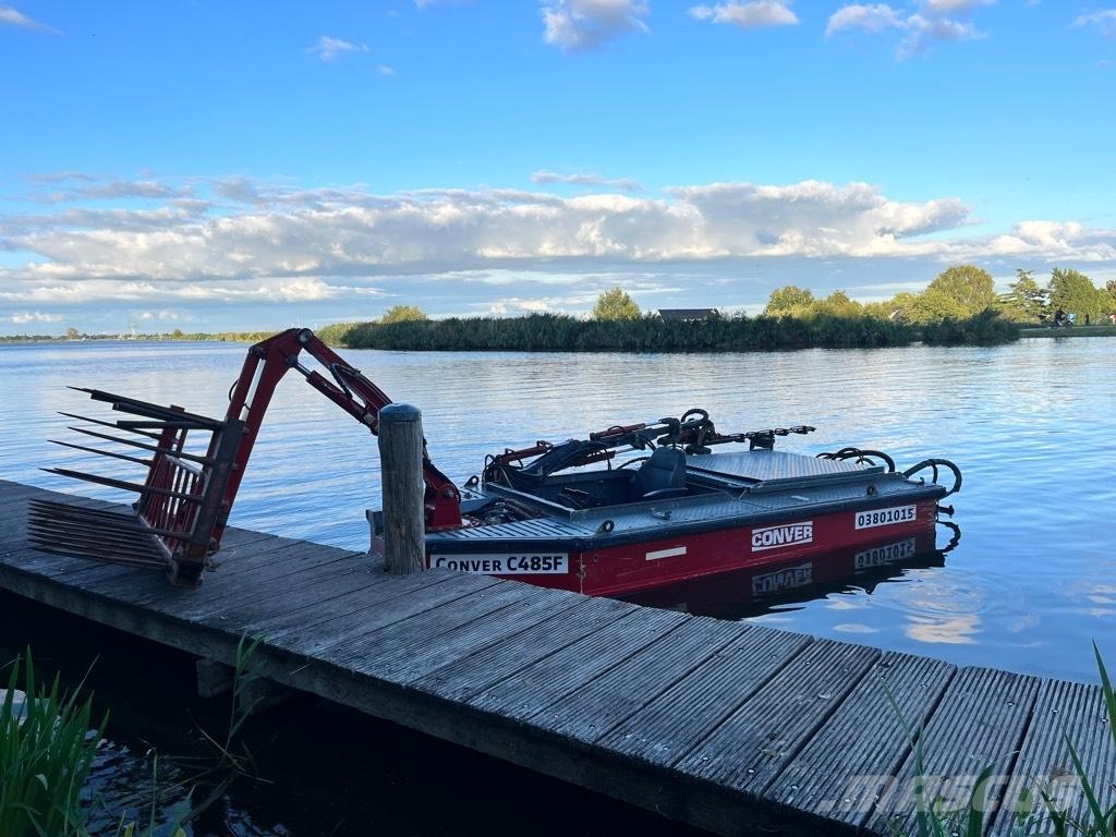 Conver C485F Boote / Prahme