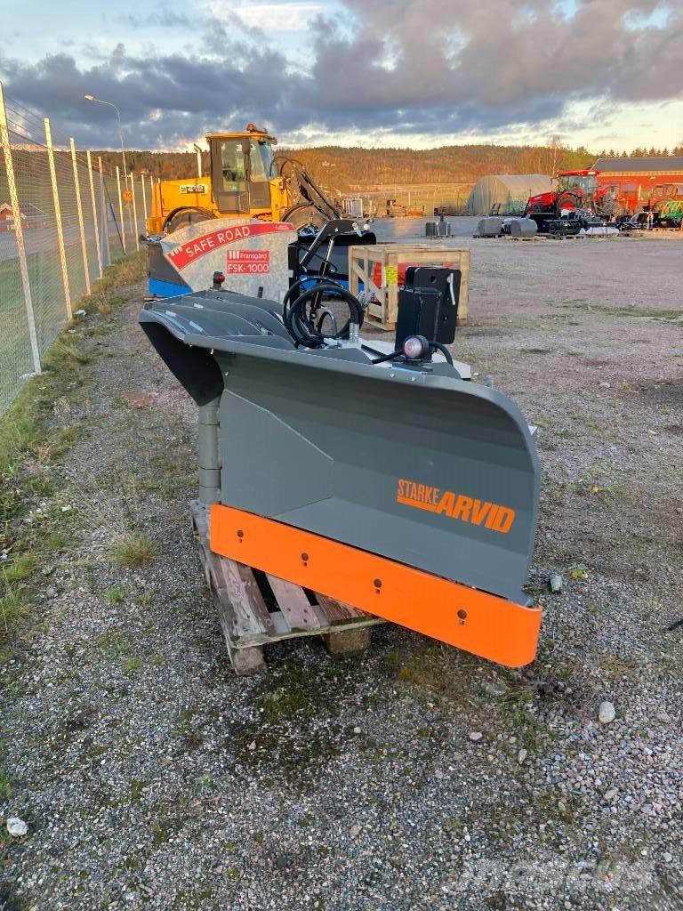 Fjärås VP245 Schneeschilde und -pflüge