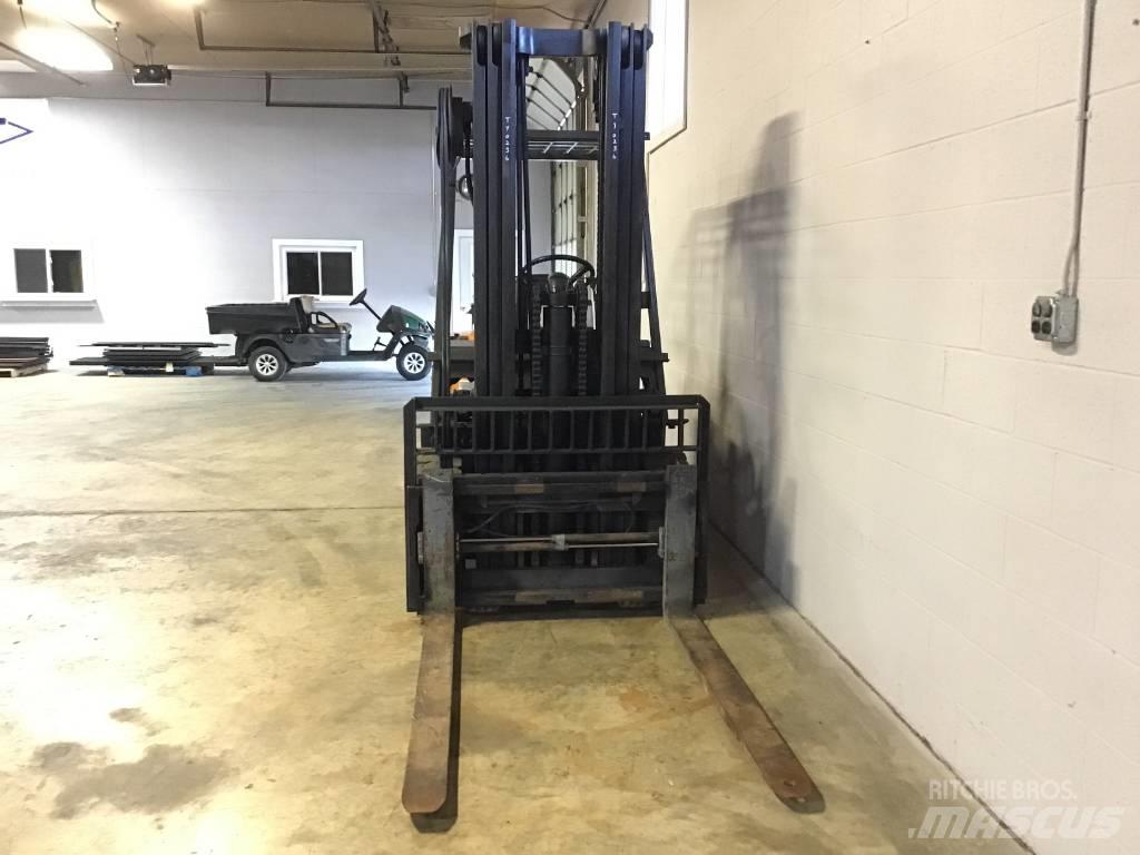 Toyota 02-5 FD 30 Andere Gabelstapler