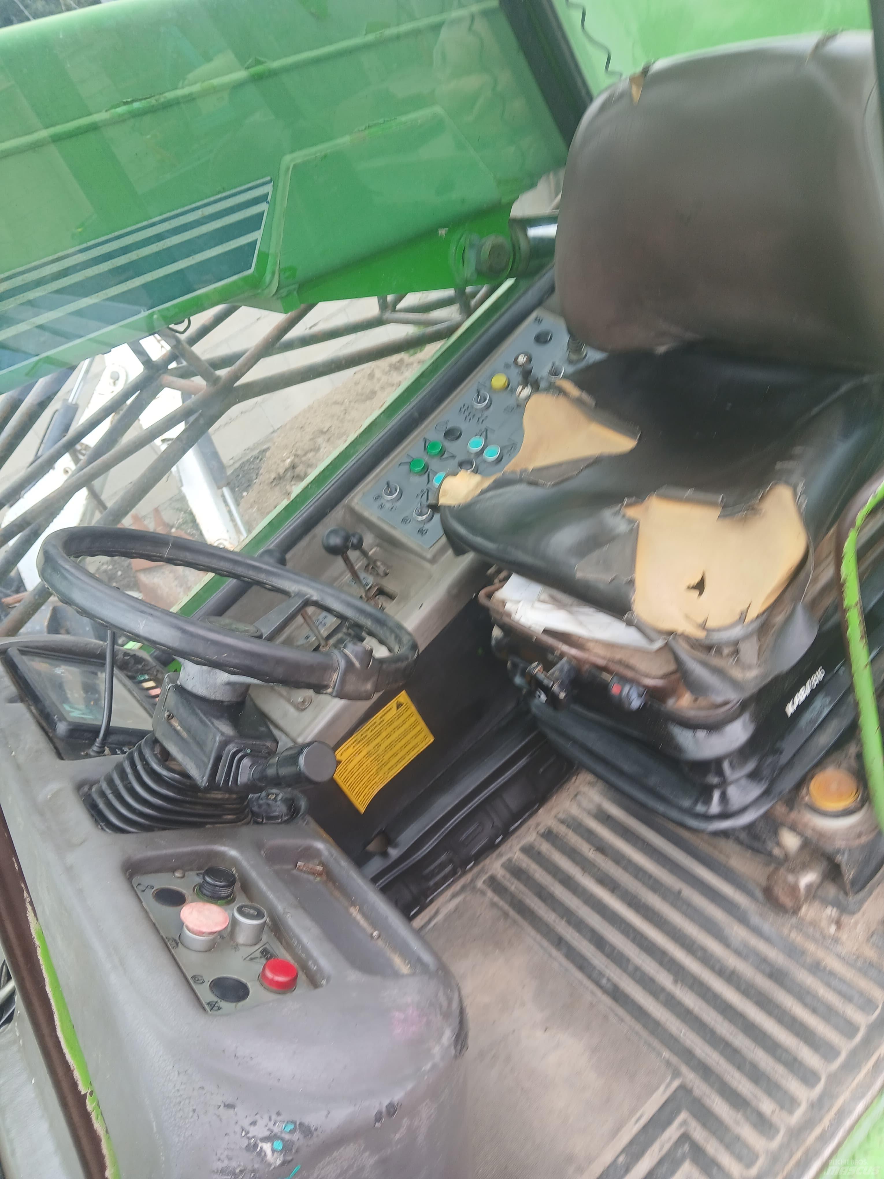 Merlo Roto 30.16 EV Teleskoplader