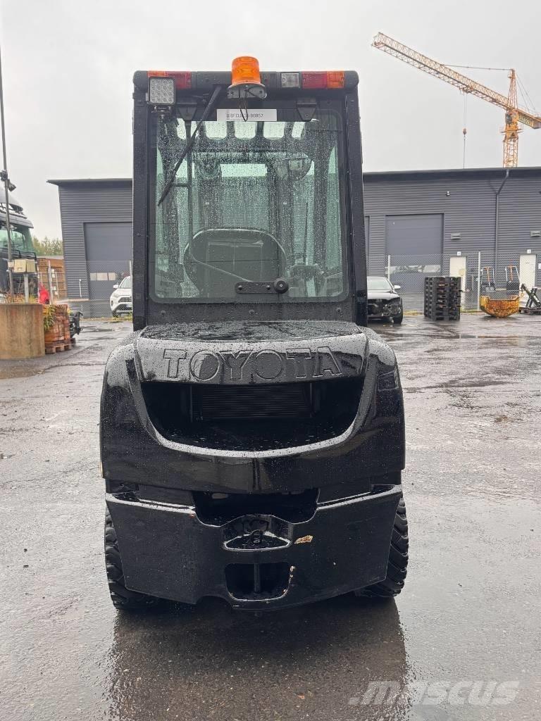 Toyota 02-8 FDF 30 Dieselstapler