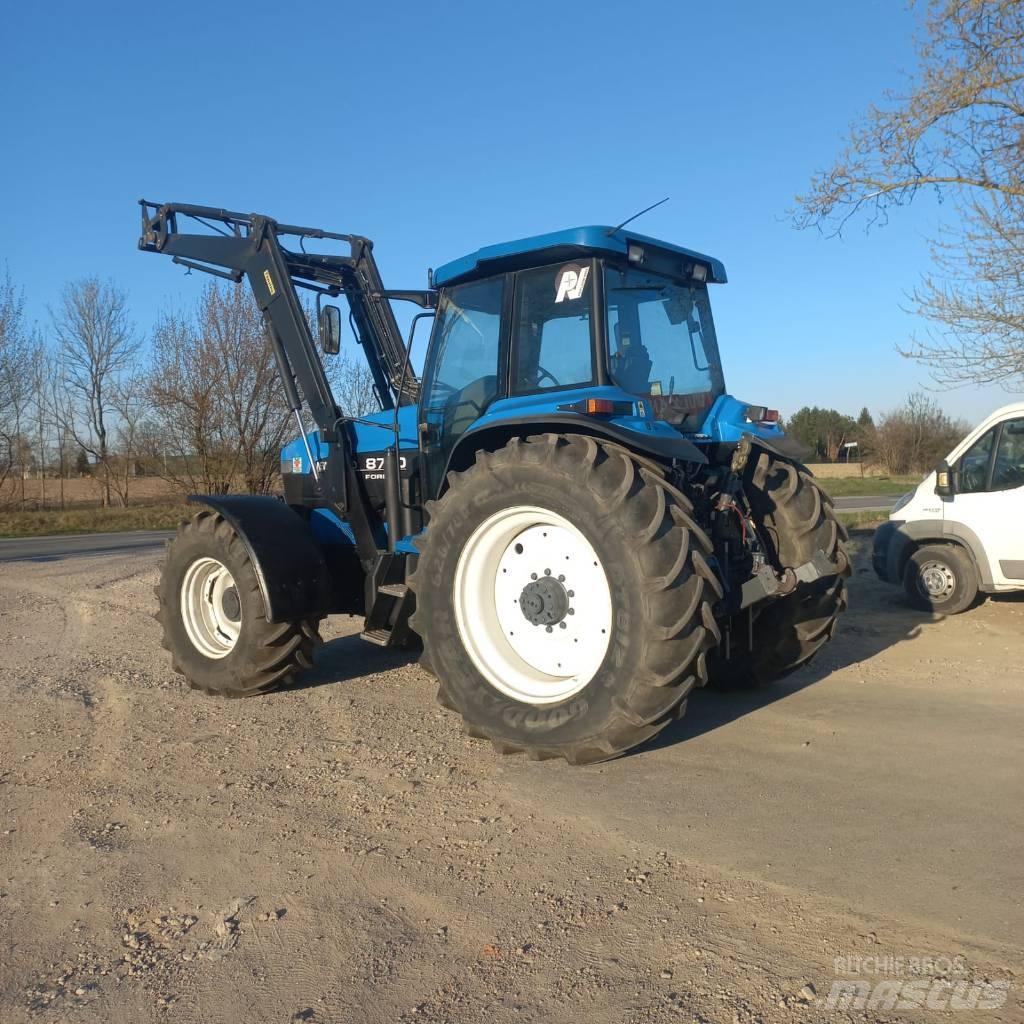 New Holland 8770 Traktoren