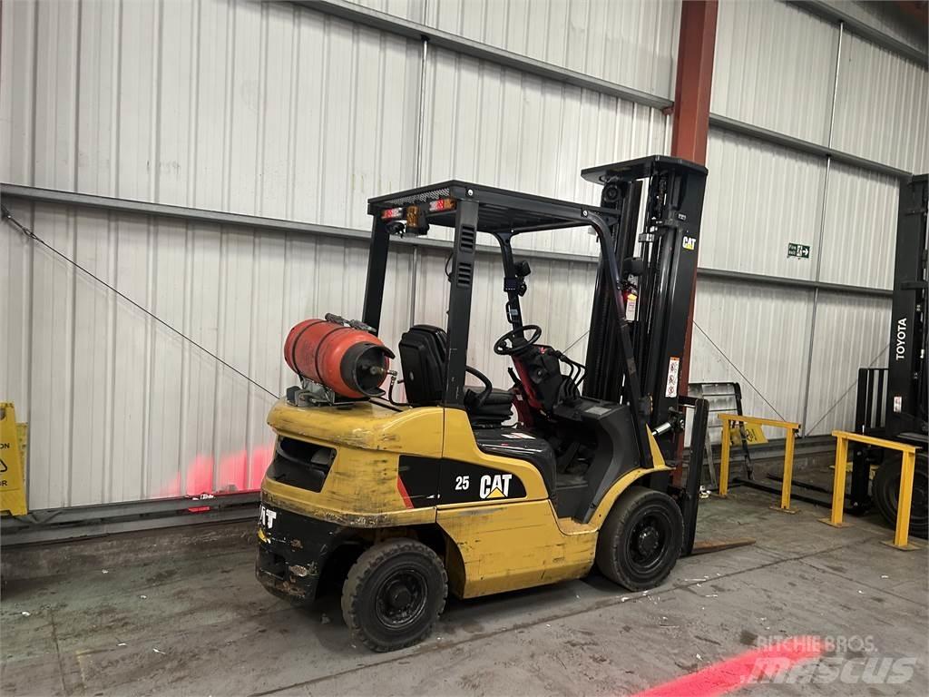 CAT GP25NT Gasstapler