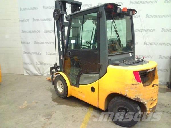 Jungheinrich DFG 430 Dieselstapler