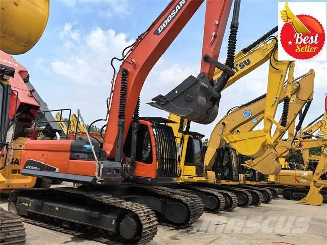 Doosan DX 225 LC Raupenbagger