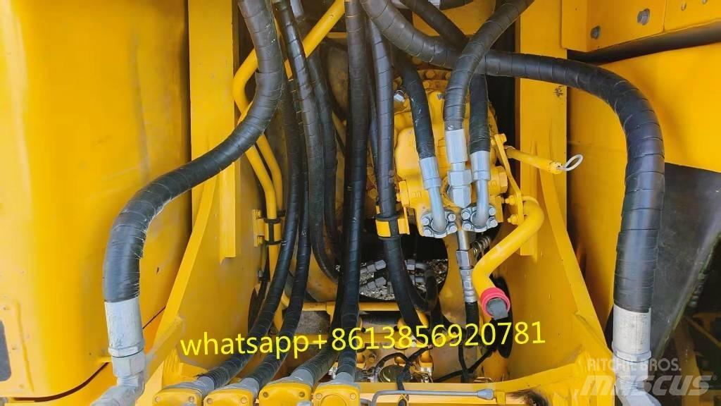 Komatsu PC 240-8 Raupenbagger