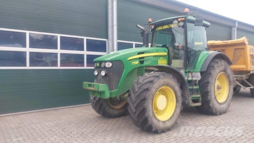 John Deere 7730 AS Traktoren